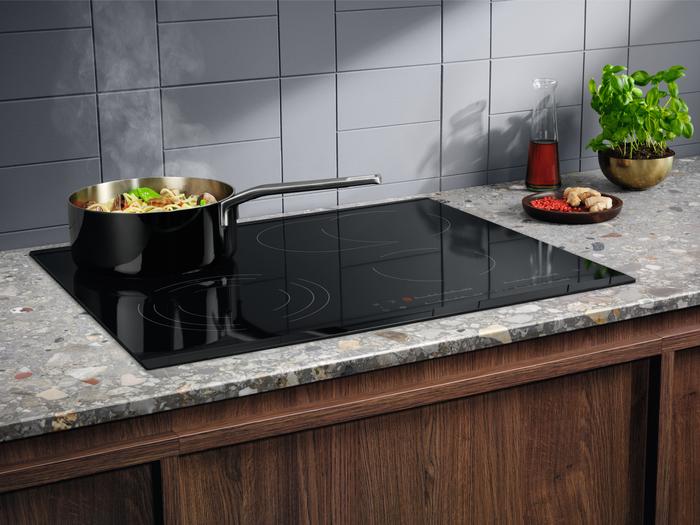 Electrolux EHF 6547FXK beépíthető kerámia főzőlap